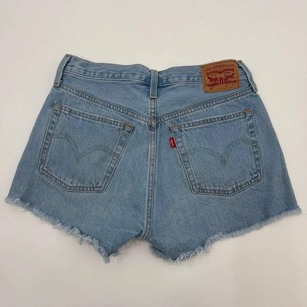 Levis Shorts Womens Size 27 501 Original Denim Jorts Light Wash High Waist